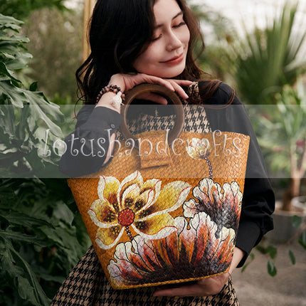 Handwoven seagrass tote bag with cute hand painted blooming floral.