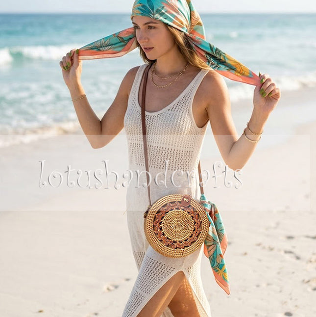 Handicraft braided mandala round rattan crossbody bag that attracts attention wherever you go.