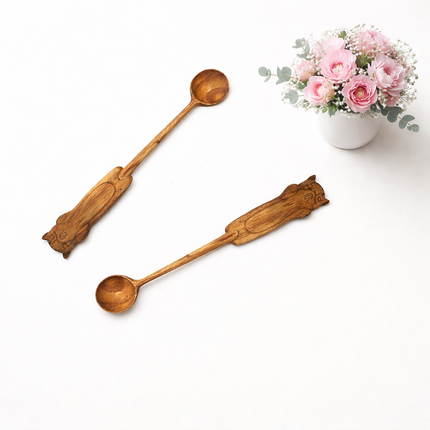 Handcrafted cat handle wooden spoon is cute and safe for everyday use.