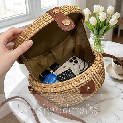 Cute vintage round rattan crossbody bag with natural handcrafted style for everyday boho outfits.