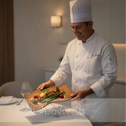 Handcrafted ashwood serving board with elegant wave carved details for cheese, desserts, and coffee moments. 