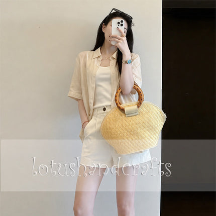 Handwoven Seagrass Seashell Handbag with Round Bamboo Handle – Fresh, Youthful Design.