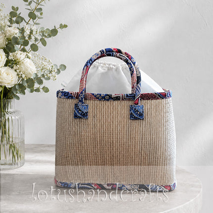 Handmade Woven Seagrass Tote Bag: Painted Christmas tree Design, Eco-Friendly