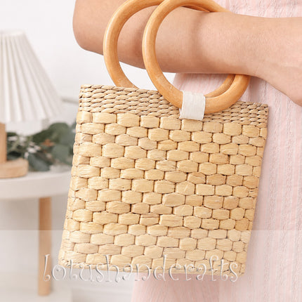 Cute structured water hyacinth handbag.