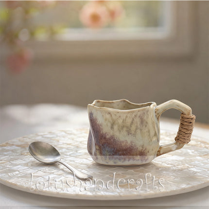 Round Mother of Pearl Placemat with Scallop Shell Mosaic Inlay.