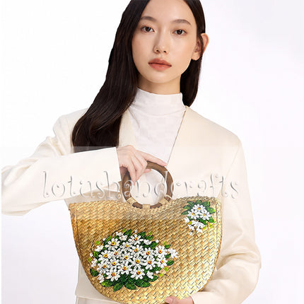 Handwoven Seagrass Tote Bag with a Beautiful Hand-Painted White Daisy Bouquet