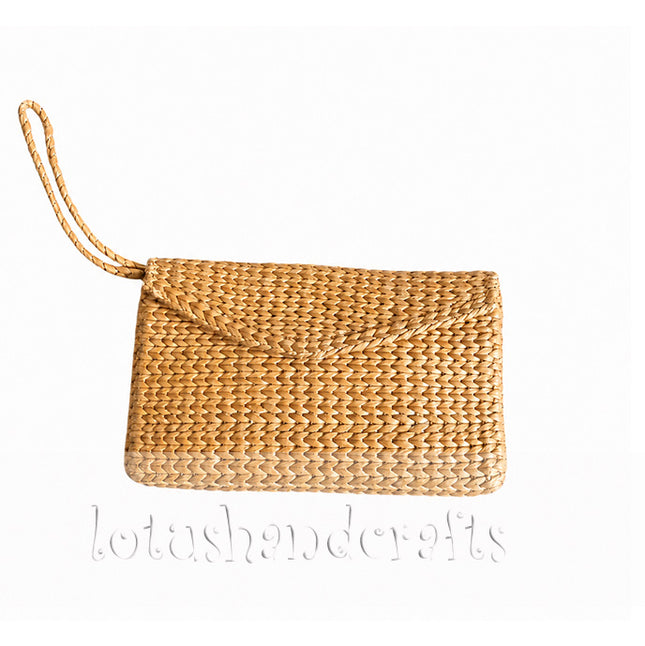 Cute vintage handmade rattan straw clutch bag.
