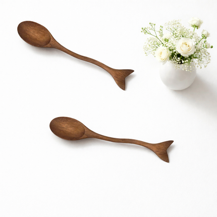 Wooden whale tail spice spoon is easy to hold and comfortable for everyday kitchen use.