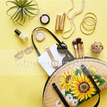This captivating woven grass half moon bag with sunflowers perfectly elevates your daily fashion style.